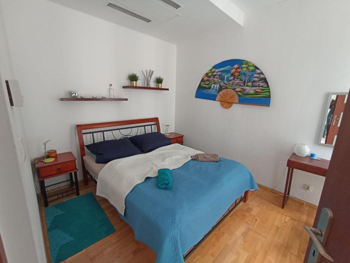Apartament Wielopole 17 Krakow Bagian luar foto